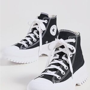 Converse Chuck Taylor All Star Lugged High-Top. Black/Egret White. Unisex. EUC!